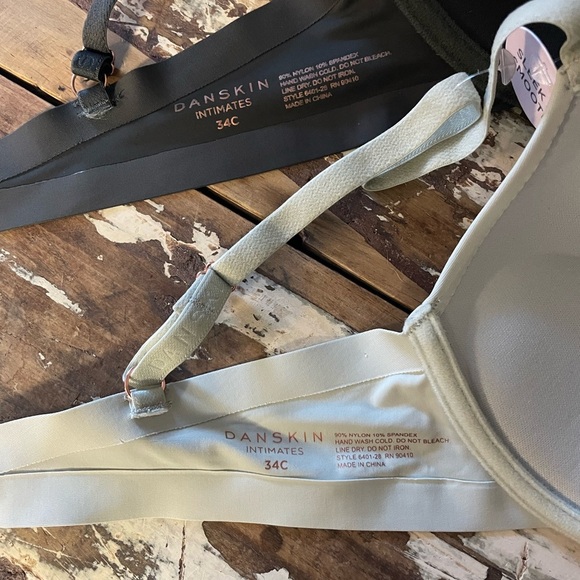 Danskin Gray and Green Bras with Adjustable Straps set of 2 - Picture 5 of 6